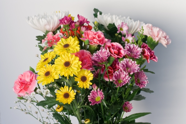 お葬式では花代がとても高くなってしまうことも